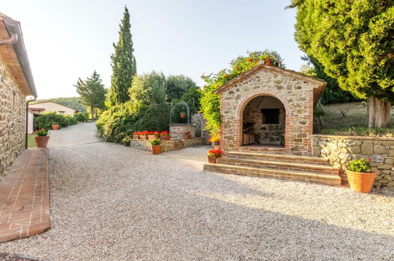 Relais Borgo Torale Hotel Passignano sul Trasimeno Bagian luar foto