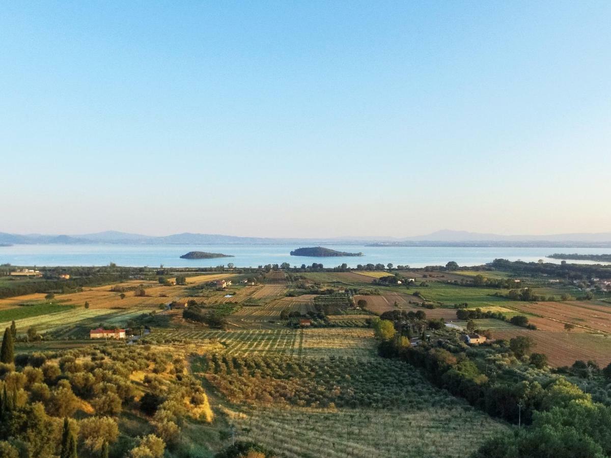 Relais Borgo Torale Hotel Passignano sul Trasimeno Bagian luar foto