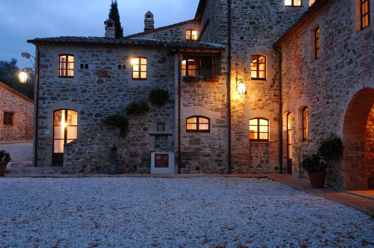 Relais Borgo Torale Hotel Passignano sul Trasimeno Bagian luar foto