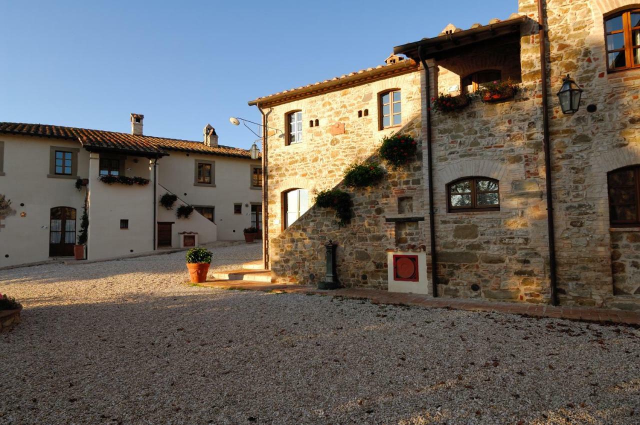 Relais Borgo Torale Hotel Passignano sul Trasimeno Bagian luar foto