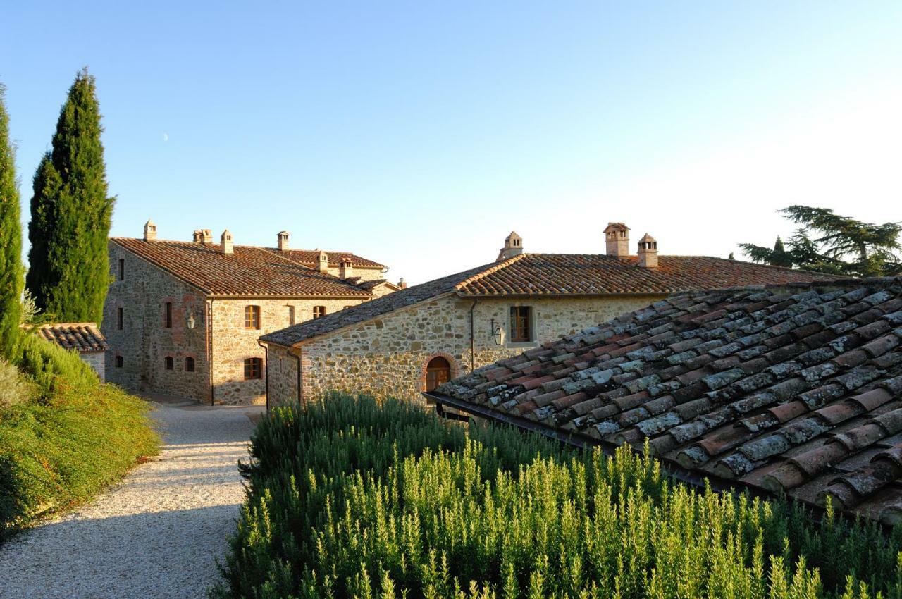 Relais Borgo Torale Hotel Passignano sul Trasimeno Bagian luar foto