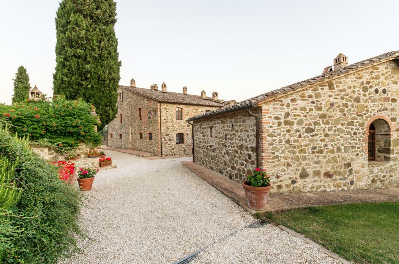 Relais Borgo Torale Hotel Passignano sul Trasimeno Bagian luar foto