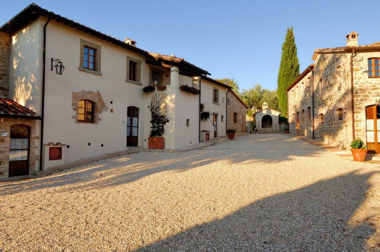 Relais Borgo Torale Hotel Passignano sul Trasimeno Bagian luar foto