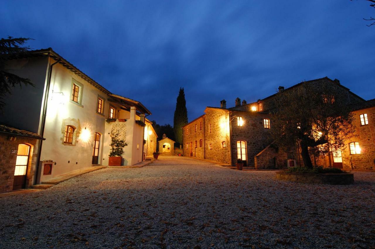 Relais Borgo Torale Hotel Passignano sul Trasimeno Bagian luar foto