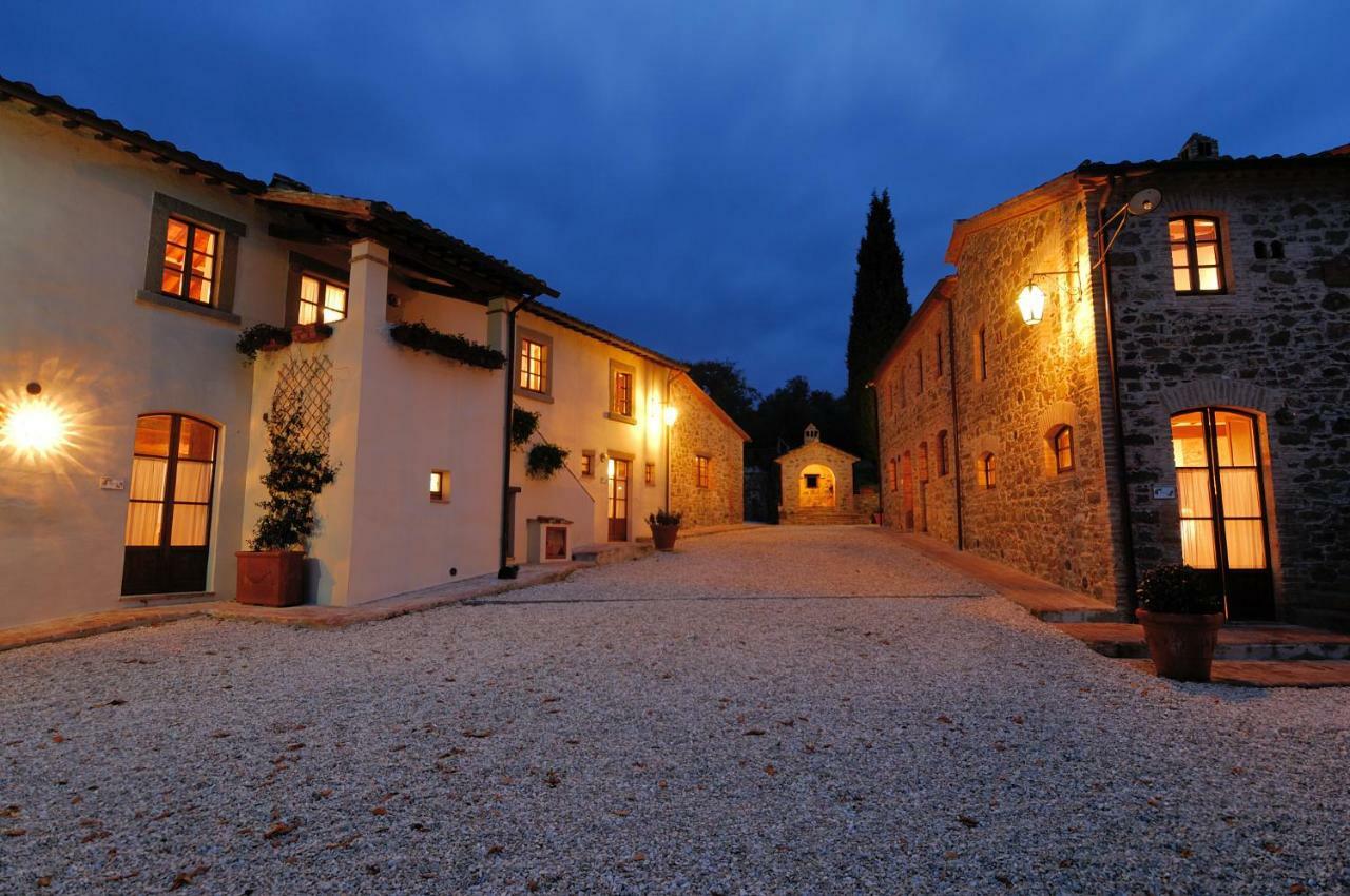 Relais Borgo Torale Hotel Passignano sul Trasimeno Bagian luar foto