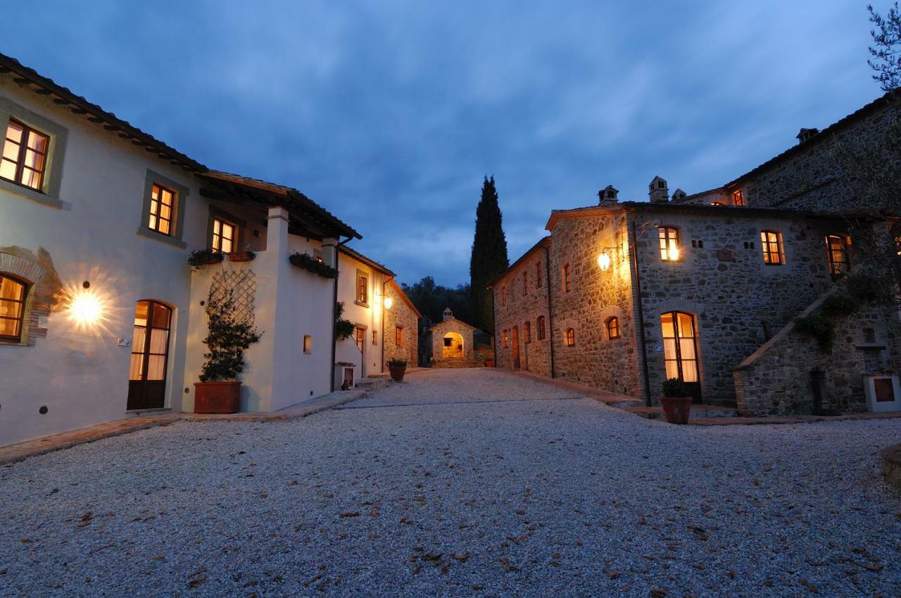 Relais Borgo Torale Hotel Passignano sul Trasimeno Bagian luar foto