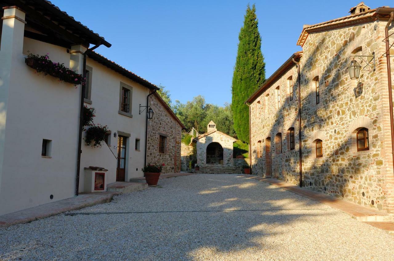 Relais Borgo Torale Hotel Passignano sul Trasimeno Bagian luar foto