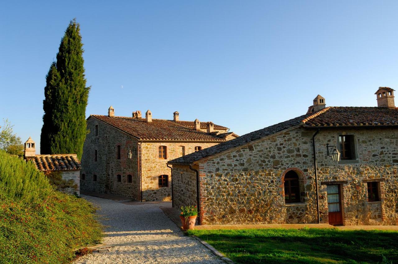 Relais Borgo Torale Hotel Passignano sul Trasimeno Bagian luar foto