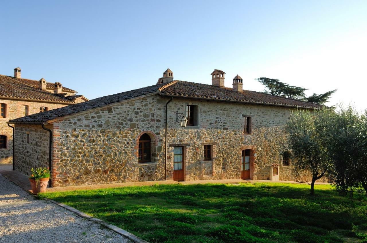 Relais Borgo Torale Hotel Passignano sul Trasimeno Bagian luar foto