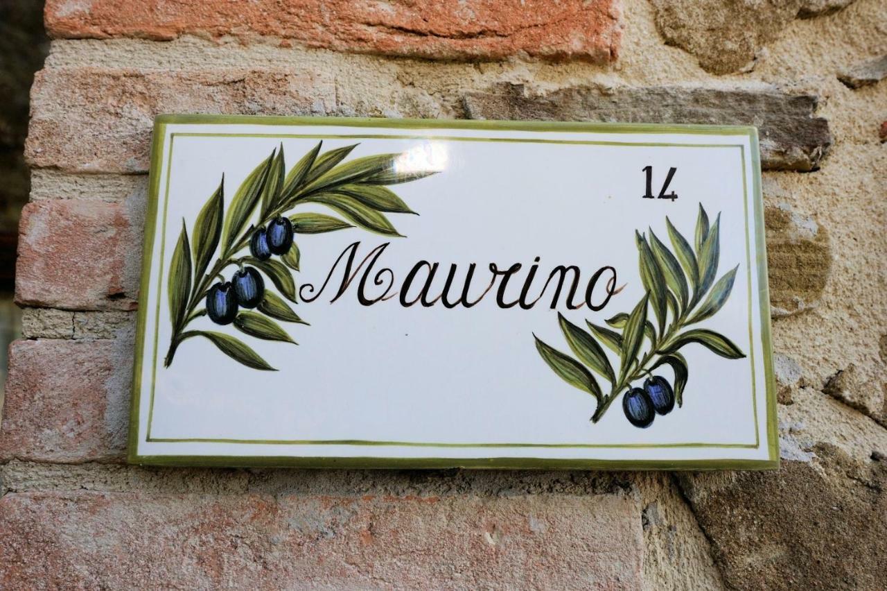 Relais Borgo Torale Hotel Passignano sul Trasimeno Ruang foto