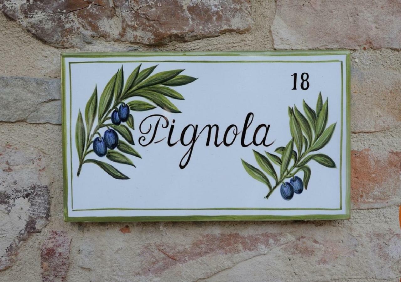 Relais Borgo Torale Hotel Passignano sul Trasimeno Ruang foto
